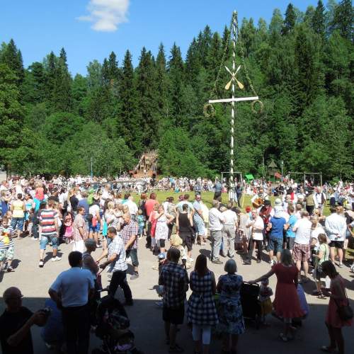 2020-04/midsommarafton-3