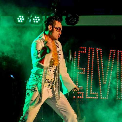 2026-02/jonas-hofer-elvis-1