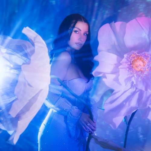 2026-03/meira-omar-3-staaende